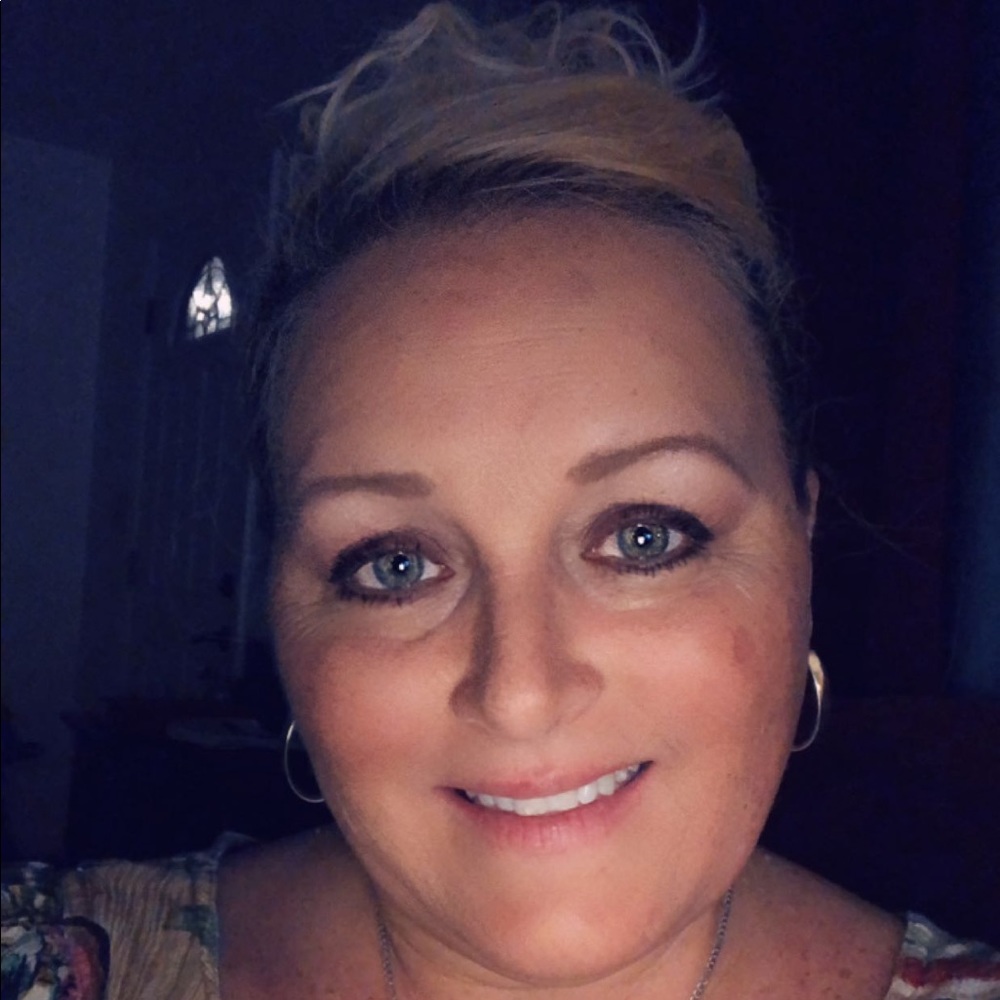 Meet your Posher, Debra